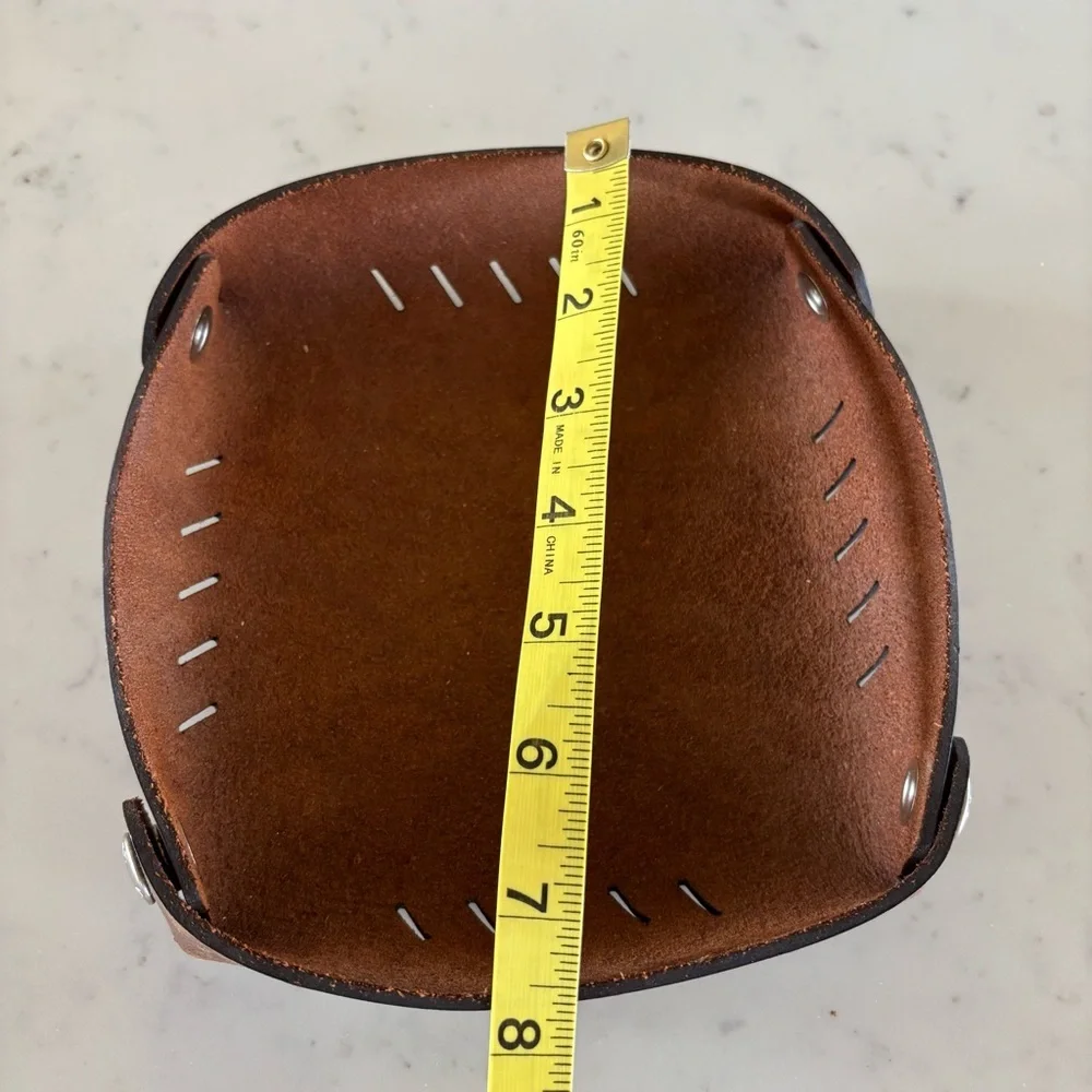 Versa Carry Leather Cathch-all‎ Container